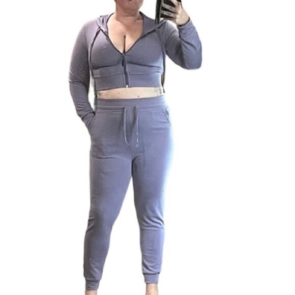 119. Light Olive Crop Top Zip Hoodie & Joggers with Drawstring and Pockets Set - Picture 3 of 3